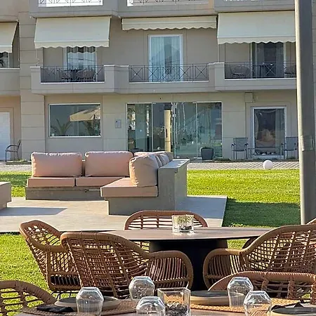 Apolonio Pefki Evia 4*